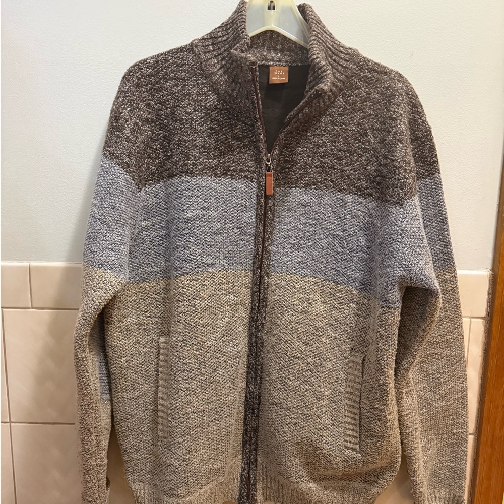 Izod Men's Brown and Gray Zip-Up Sweater